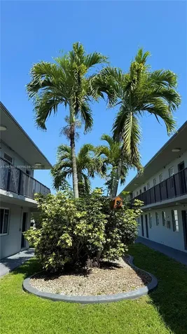 4250 SW 67th Avenue Miami FL 33155