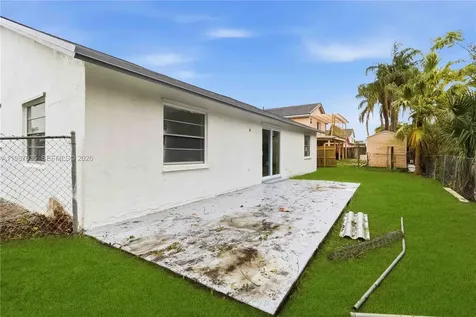 8500 SW 20th Street North Lauderdale FL 33068