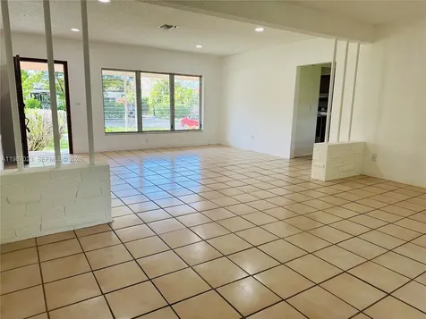 5705 SW 39th Street Miami FL 33155-2842