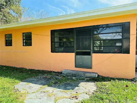 5705 SW 39th Street Miami FL 33155-2842