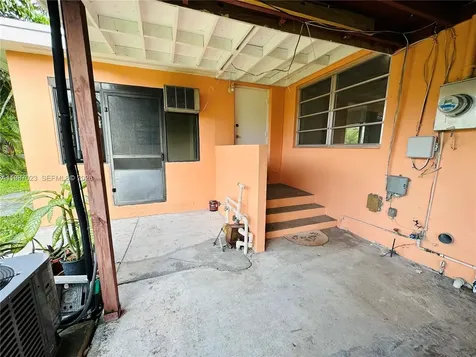 5705 SW 39th Street Miami FL 33155-2842
