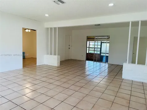 5705 SW 39th Street Miami FL 33155-2842