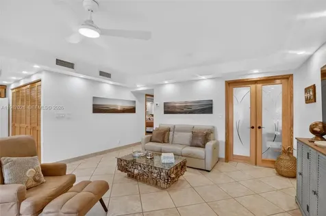 333 SE 20th Avenue Deerfield Beach FL 33441
