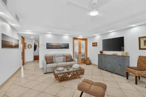 333 SE 20th Avenue Deerfield Beach FL 33441