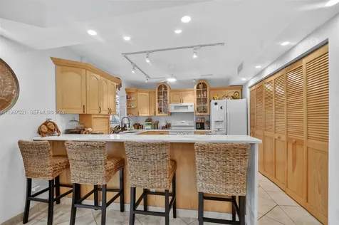 333 SE 20th Avenue Deerfield Beach FL 33441