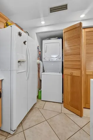 333 SE 20th Avenue Deerfield Beach FL 33441