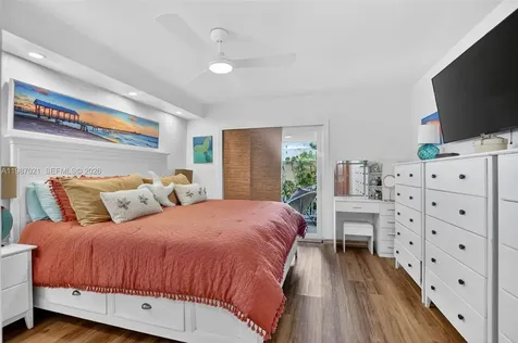 333 SE 20th Avenue Deerfield Beach FL 33441