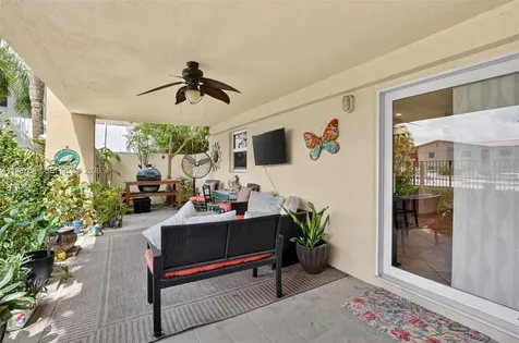 333 SE 20th Avenue Deerfield Beach FL 33441