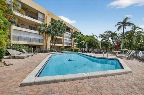 333 SE 20th Avenue Deerfield Beach FL 33441