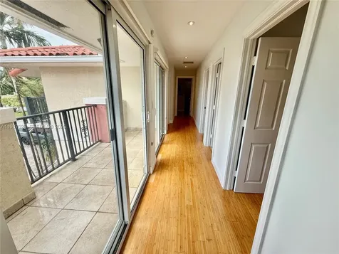 211 189th Terrace Sunny Isles Beach FL 33160