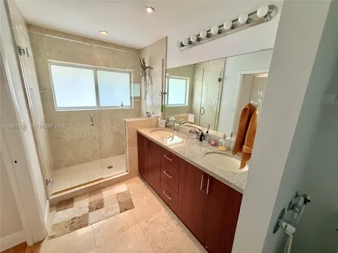 211 189th Terrace Sunny Isles Beach FL 33160