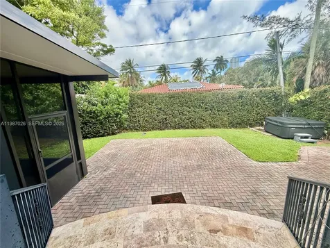211 189th Terrace Sunny Isles Beach FL 33160