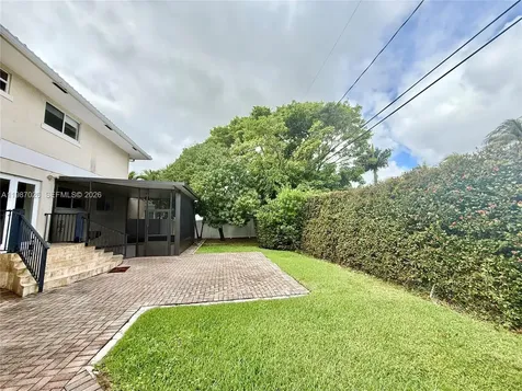 211 189th Terrace Sunny Isles Beach FL 33160