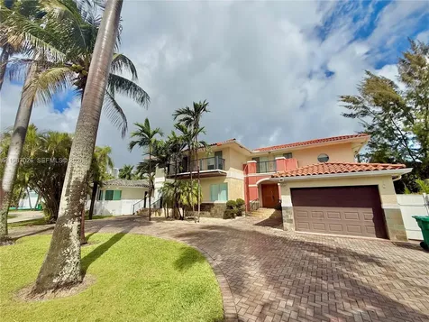 211 189th Terrace Sunny Isles Beach FL 33160