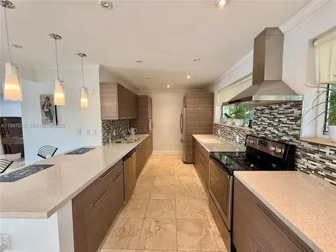 211 189th Terrace Sunny Isles Beach FL 33160