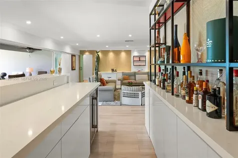 424 Alamanda Drive Hallandale Beach FL 33009