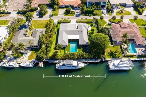 424 Alamanda Drive Hallandale Beach FL 33009