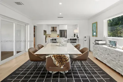 424 Alamanda Drive Hallandale Beach FL 33009