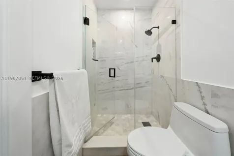 424 Alamanda Drive Hallandale Beach FL 33009