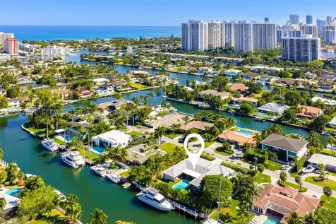 424 Alamanda Drive Hallandale Beach FL 33009