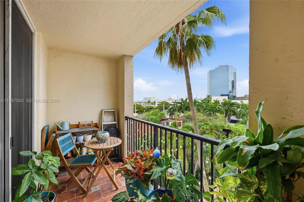 520 SE 5th Avenue Fort Lauderdale FL 33301