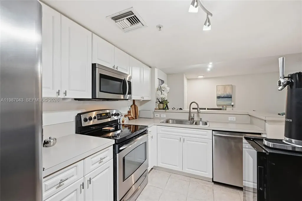 520 SE 5th Avenue Fort Lauderdale FL 33301