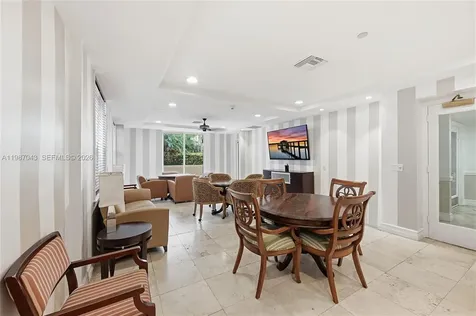 520 SE 5th Avenue Fort Lauderdale FL 33301