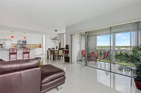 4330 Hillcrest Drive Hollywood FL 33021