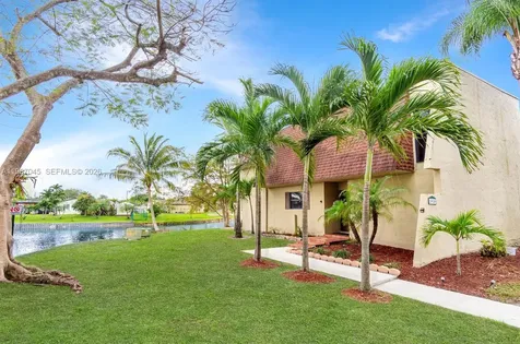 8980 Palm Tree Lane Pembroke Pines FL 33024