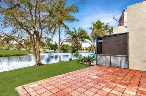 8980 Palm Tree Lane Pembroke Pines FL 33024