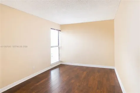8980 Palm Tree Lane Pembroke Pines FL 33024
