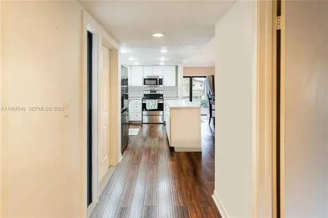 8980 Palm Tree Lane Pembroke Pines FL 33024
