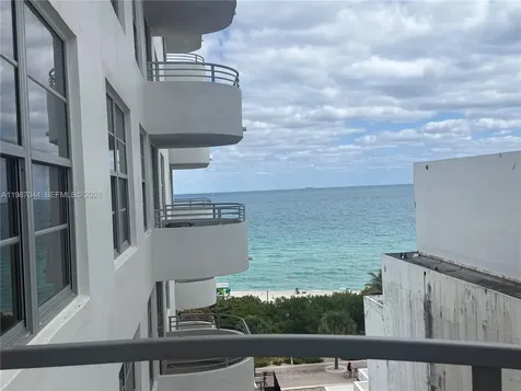 5555 Collins Avenue Miami Beach FL 33140