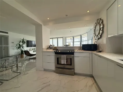 5555 Collins Avenue Miami Beach FL 33140