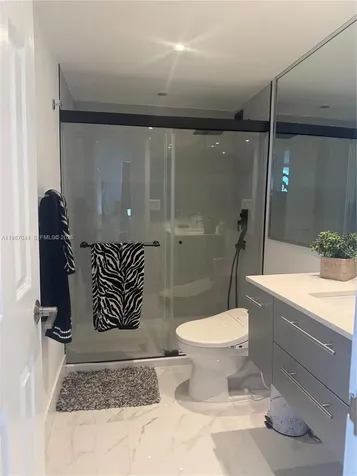 5555 Collins Avenue Miami Beach FL 33140