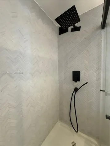 5555 Collins Avenue Miami Beach FL 33140