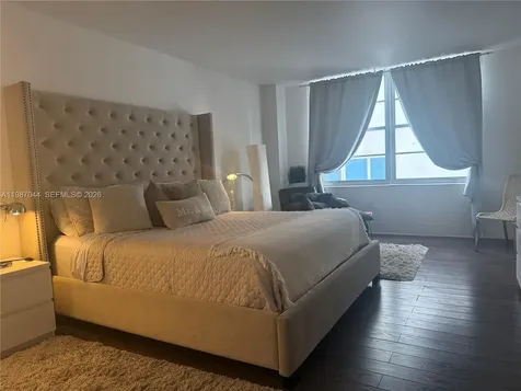 5555 Collins Avenue Miami Beach FL 33140
