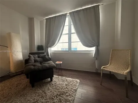 5555 Collins Avenue Miami Beach FL 33140