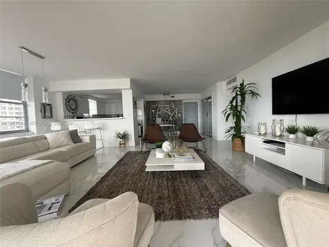 5555 Collins Avenue Miami Beach FL 33140