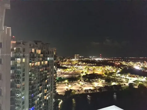 2641 N Flamingo Road Sunrise FL 33323