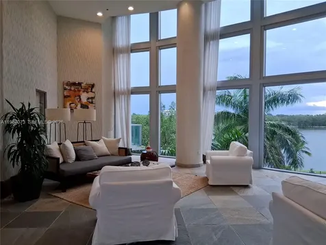 2641 N Flamingo Road Sunrise FL 33323
