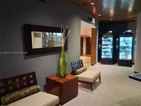 2641 N Flamingo Road Sunrise FL 33323