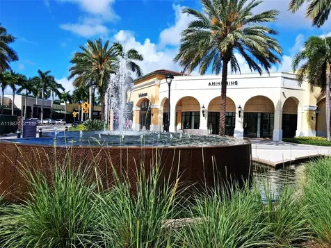 2641 N Flamingo Road Sunrise FL 33323