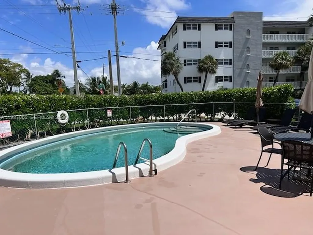 5050 Bayview Drive Fort Lauderdale FL 33308