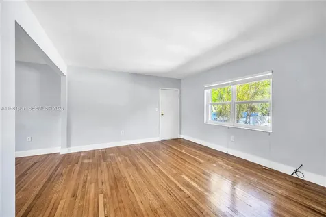 7621 SW 55th Avenue Miami FL 33143