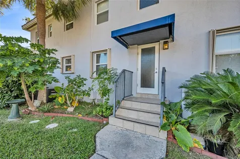 7621 SW 55th Avenue Miami FL 33143