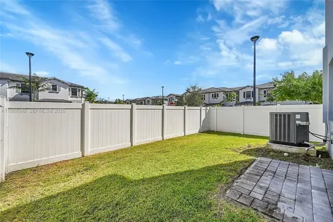 20357 NW 4th Path Miami Gardens FL 33169