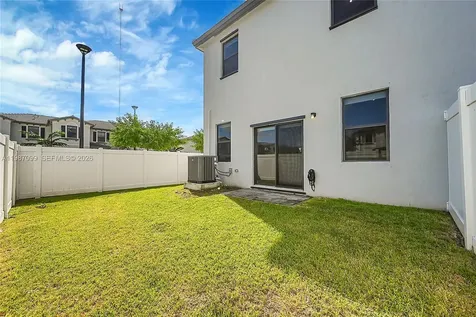 20357 NW 4th Path Miami Gardens FL 33169