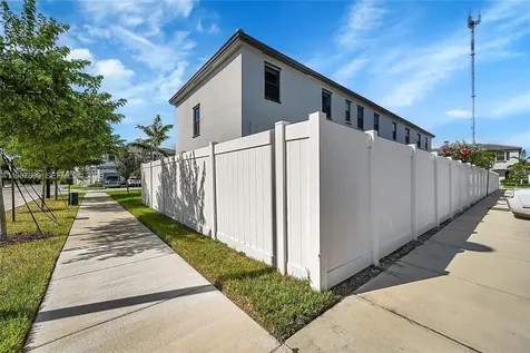 20357 NW 4th Path Miami Gardens FL 33169