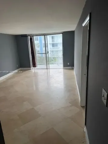 488 NW 165th Street Road Miami FL 33169
